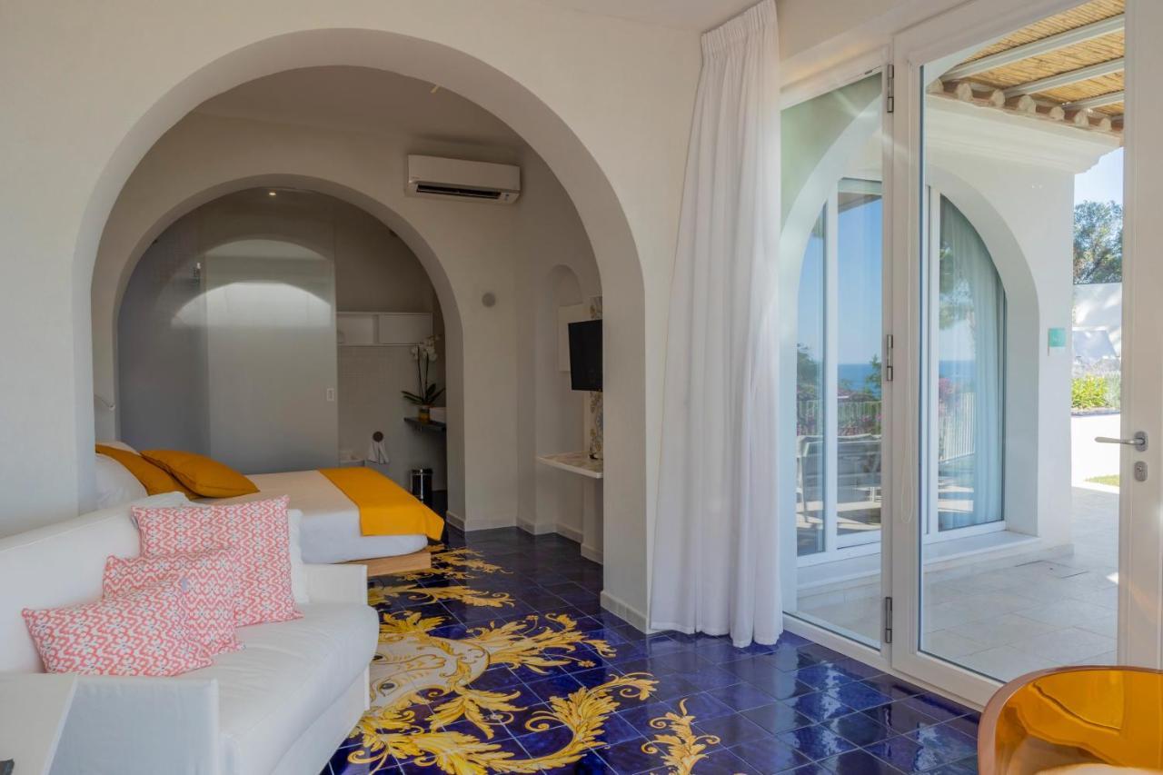 Decori Suites Amalfi Coast - Free Parking Vietri Exterior foto