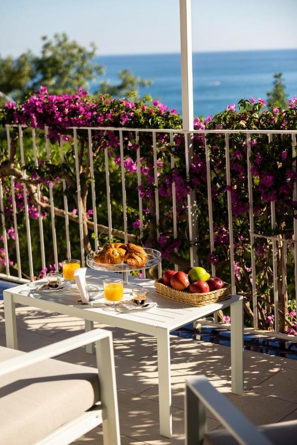 Decori Suites Amalfi Coast - Free Parking Vietri Exterior foto